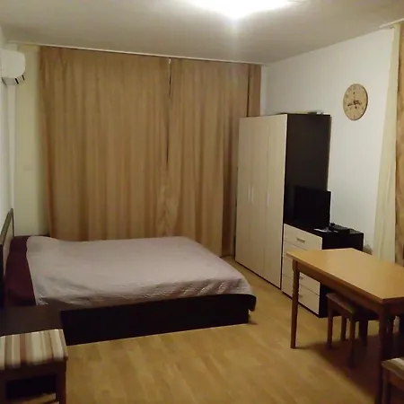 Studio Astoria 1 Apartment